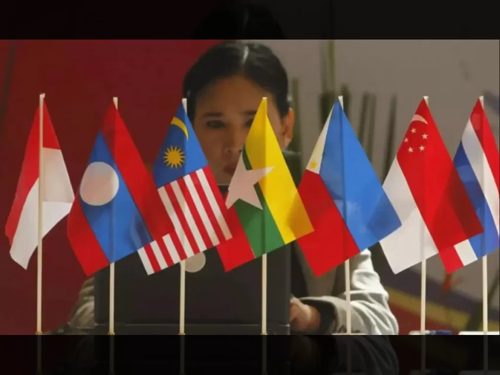 9 Negara ASEAN Siap Terima Mata Uang BRICS: Dedolarisasi Makin Nyata, Indonesia Ikut Main!}